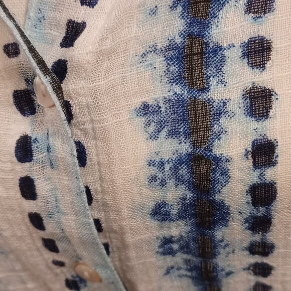 Once Worn SUNDANCE Cruise wear Short Sleeve Blouse LG  Button, collar, "gauzey" - Picture 6 of 9